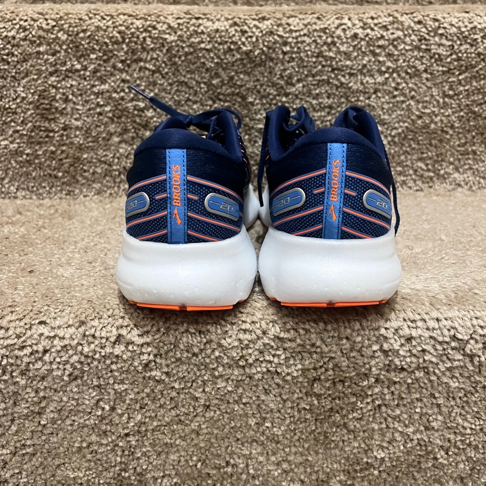 Brooks running shoes - Picture 5 of 6
